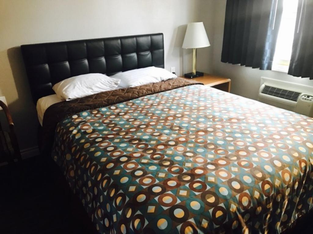 Kings Row Inn Milwaukie Ngoại thất bức ảnh