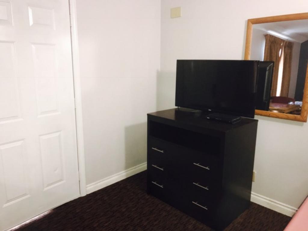 Kings Row Inn Milwaukie Ngoại thất bức ảnh