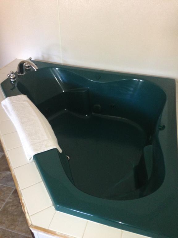 Kings Row Inn Milwaukie Phòng bức ảnh